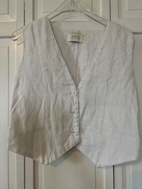 DISSH White Linen V-Neck Button Vest size 4